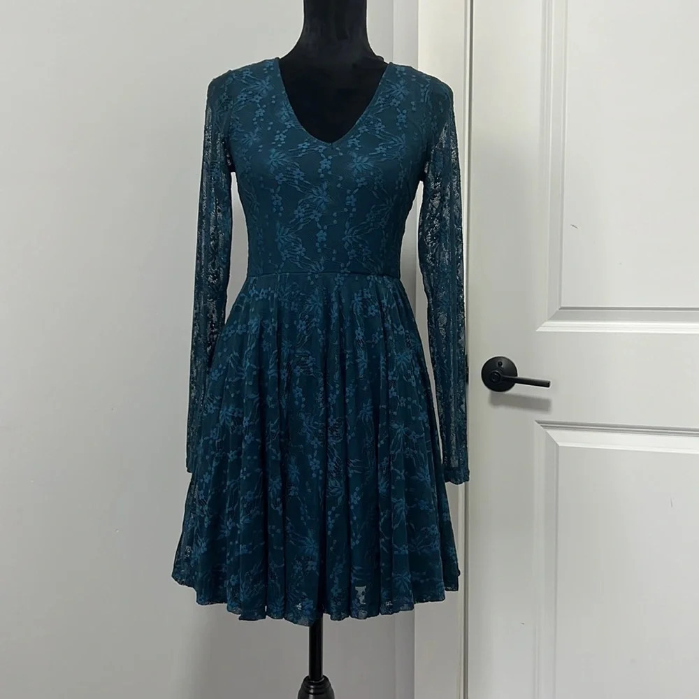 Altar'd State Teal Lace V-Neck Long Sleeve Fit & Flare Dress Size Small